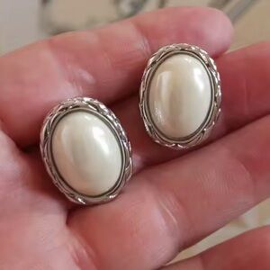 Luxury Vintage Pearl Classic Silver Earrings